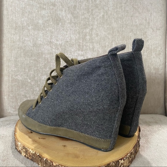 7 For All Mankind Womens Grey Wool Lace Up Wedge Heel Ankle Booties Size 8 1/2M - Picture 8 of 10